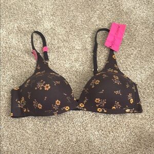 Betsey Johnson Lounge Bra Floral Print Black & Tan NWT wireless